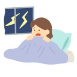 雷が怖くて眠れない女の子の無料イラスト素材